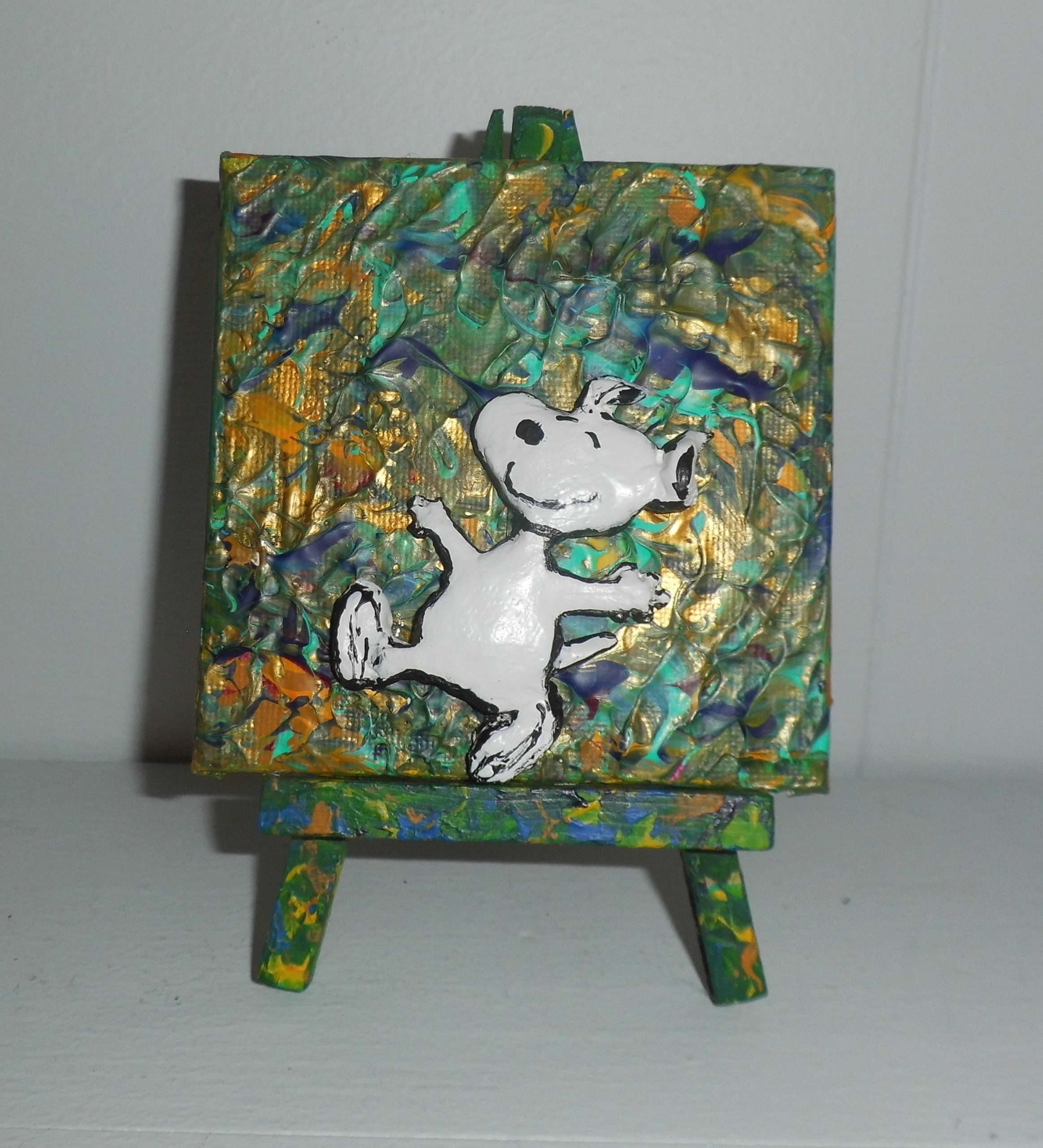 Sculpted Snoopy